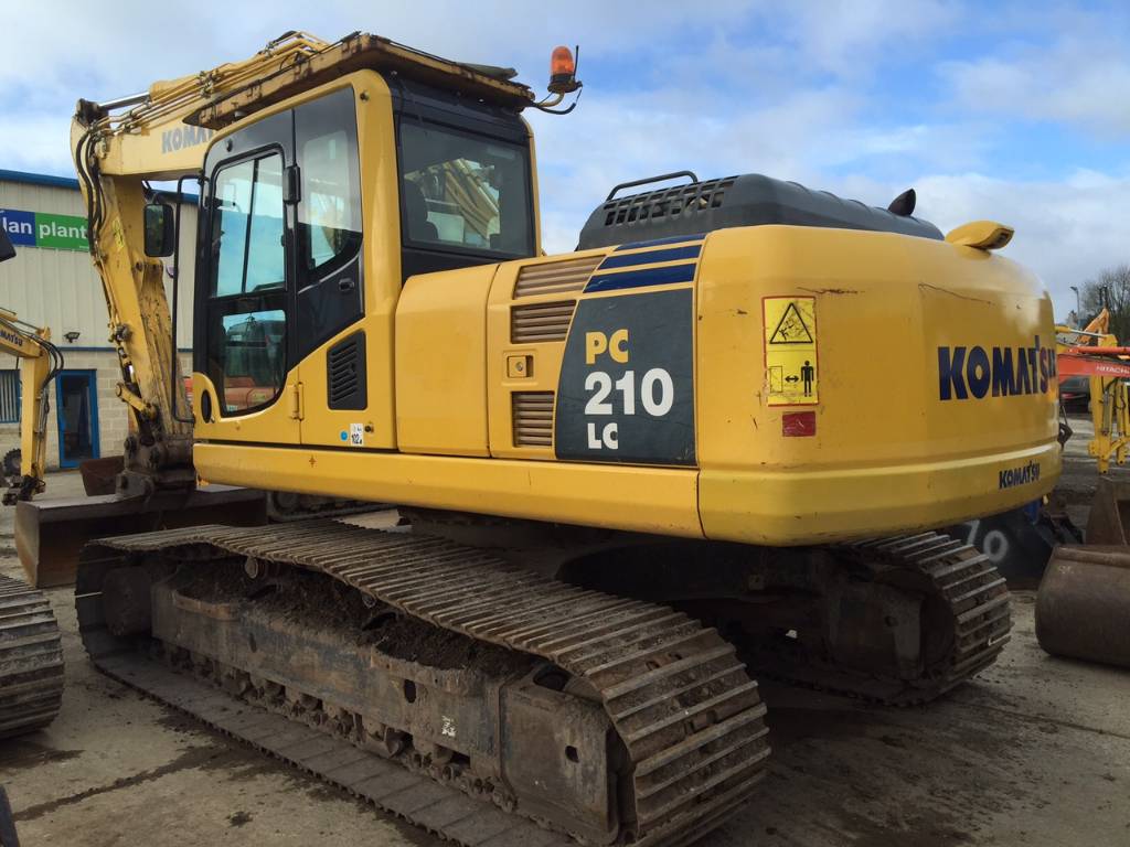 PC 607 KOMATSU pompa wody